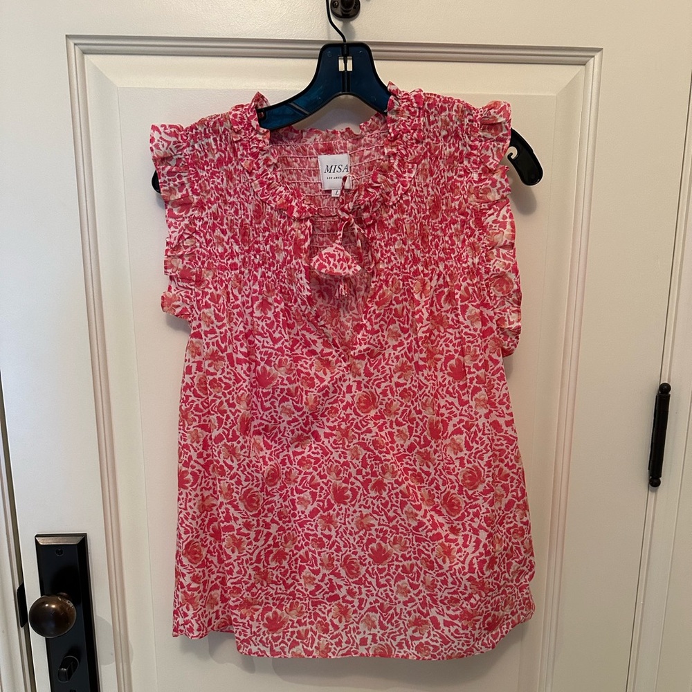 MISA Boho Chic Shirt in Res/White pattern is L🌸
